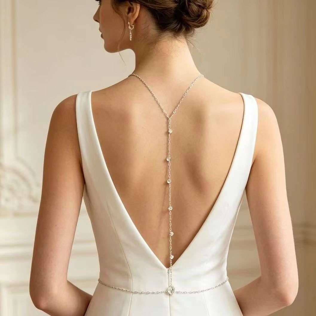 Body Jewelry Back - Łańcuszek na plecy z cyrkoniami, łańcuszek