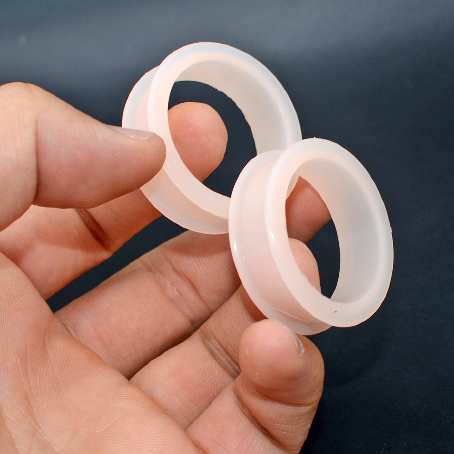 Para Duży rozmiar Kolor skóry  – Body Jewelry Gauge Sizes recenzja i cena