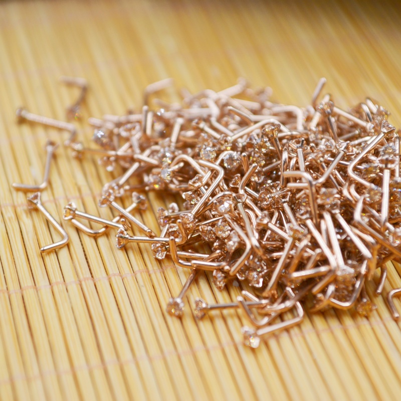 Hurtownie 50 sztuk / partia 20 – Nostril Screw Pin recenzja i cena