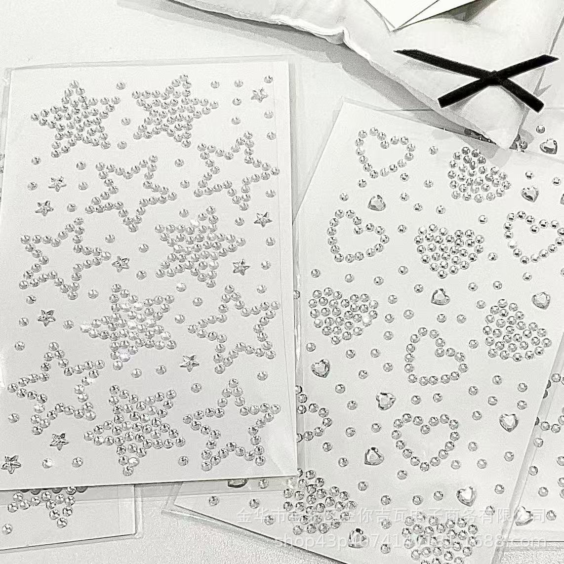 Srebrne naklejki w kształcie s – Star Flat Back recenzja i cena